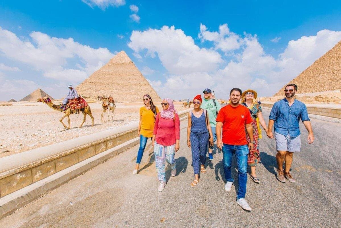 Tour to Giza Pyramids, Egyptian Museum, Bazaar, and Felucca Ride