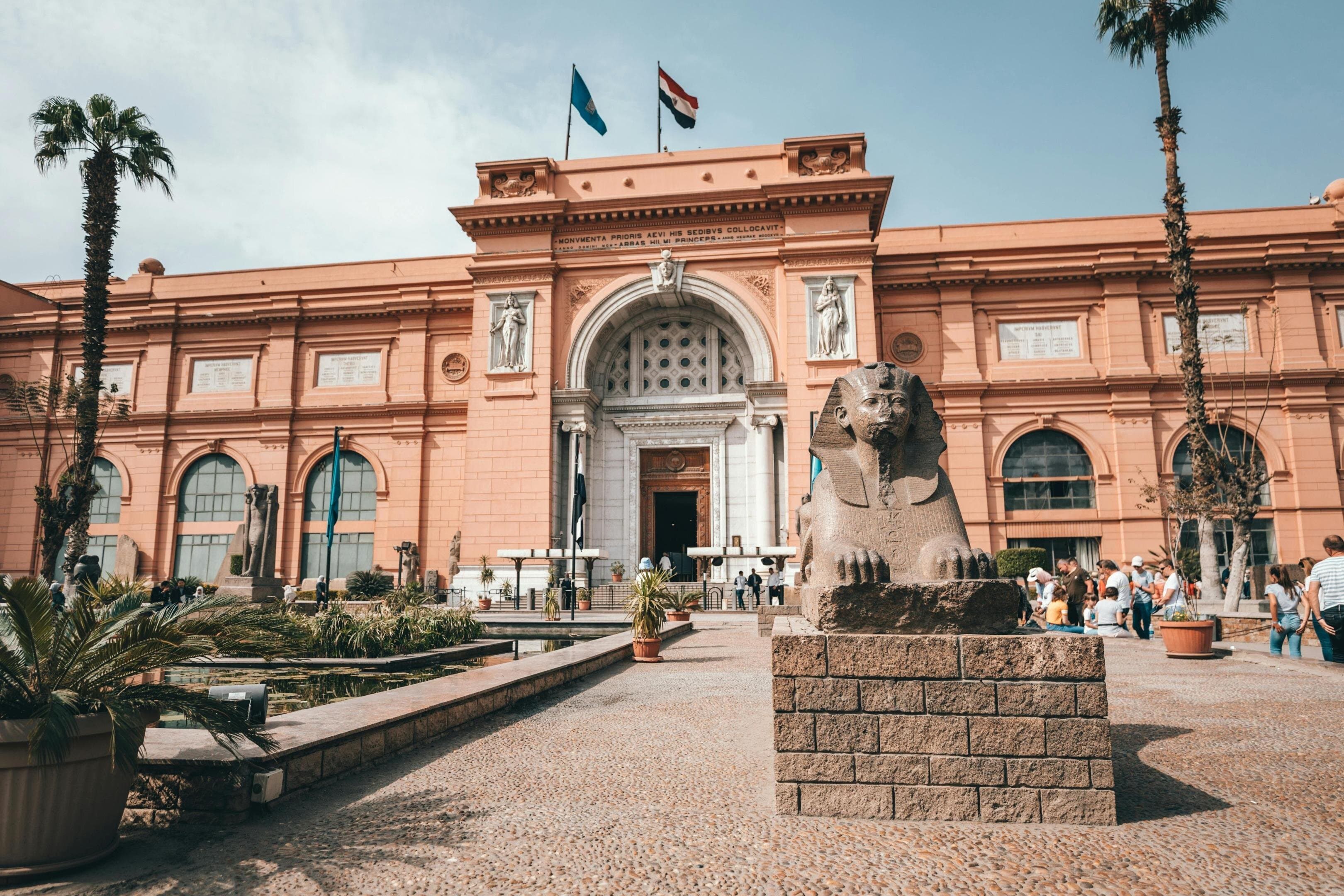 Pyramids of Giza and the Egyptian Museum Layover Tour from Cairo Airport