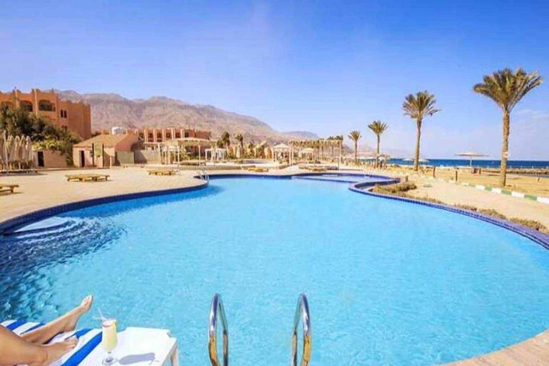 El Ain Sokhna Private Full Day Sightseeing Tour from Cairo
