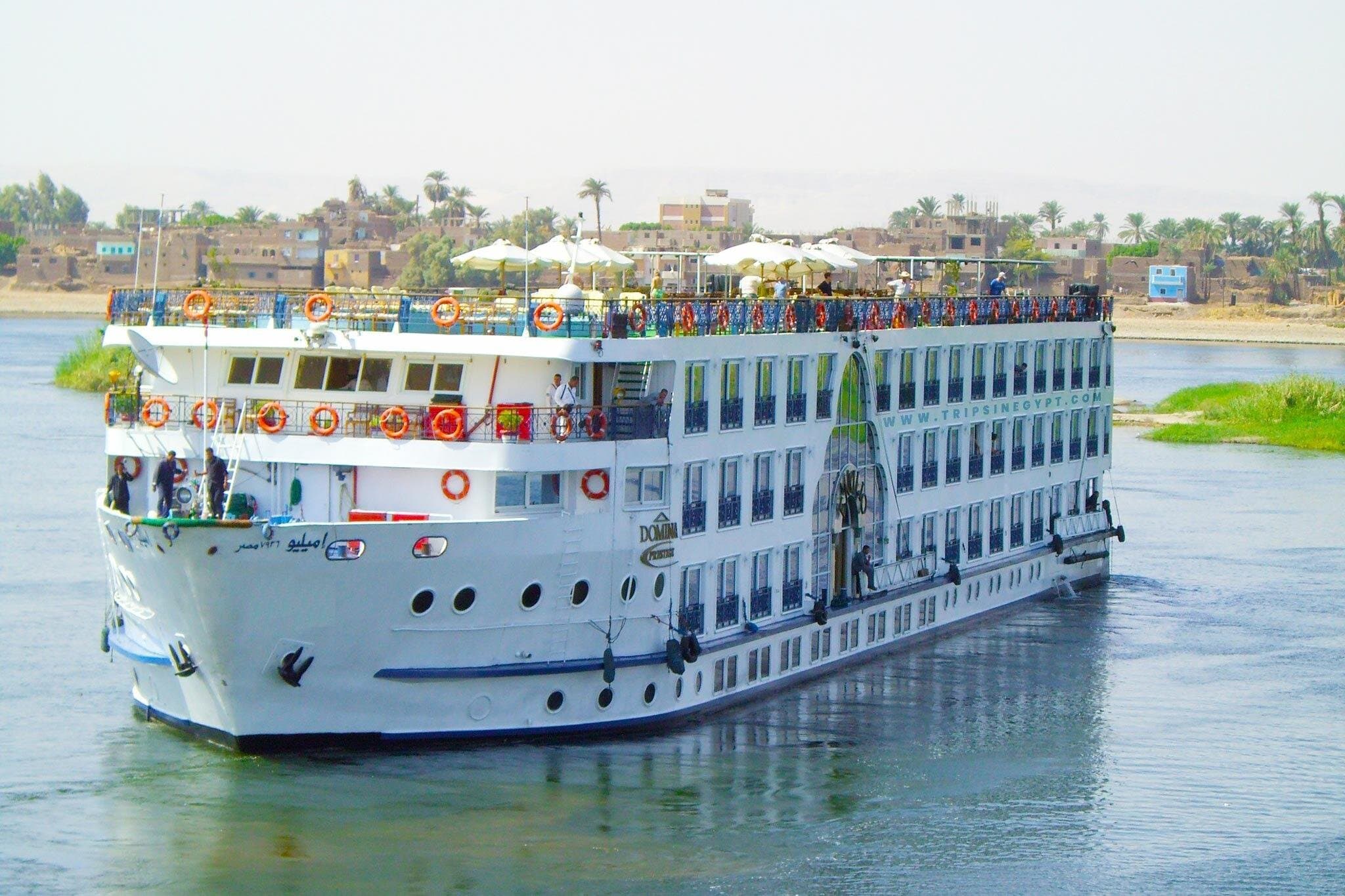 4 Day Nile Cruise Aswan and Luxor Hot Air Balloon with Abu Simbel