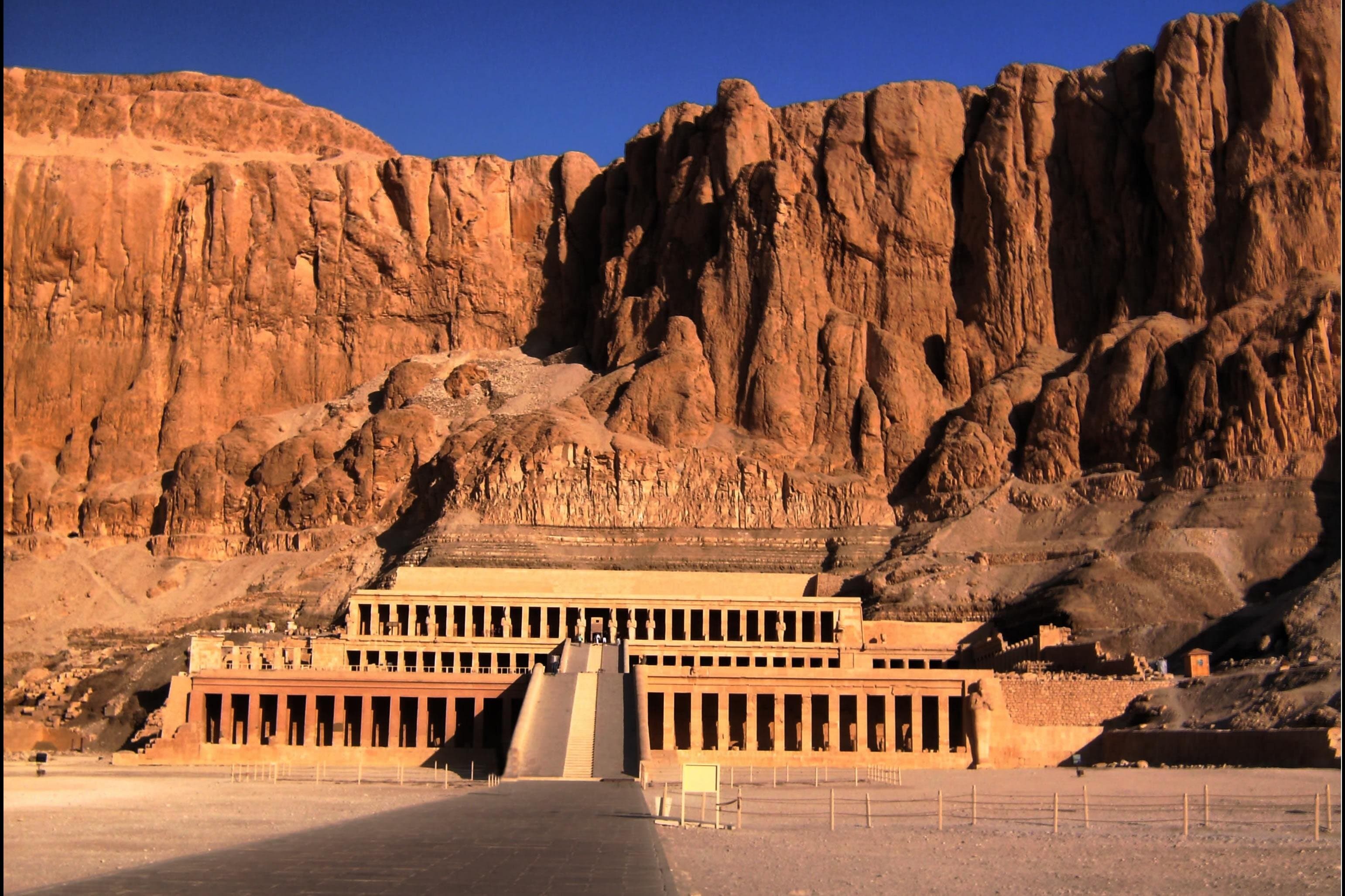 Private Day Tour to Luxor from Cairo by Flight