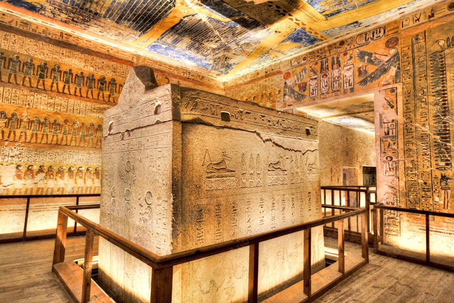 Luxor Small Group Tour Valley of Kings with Lunch from Hurghada