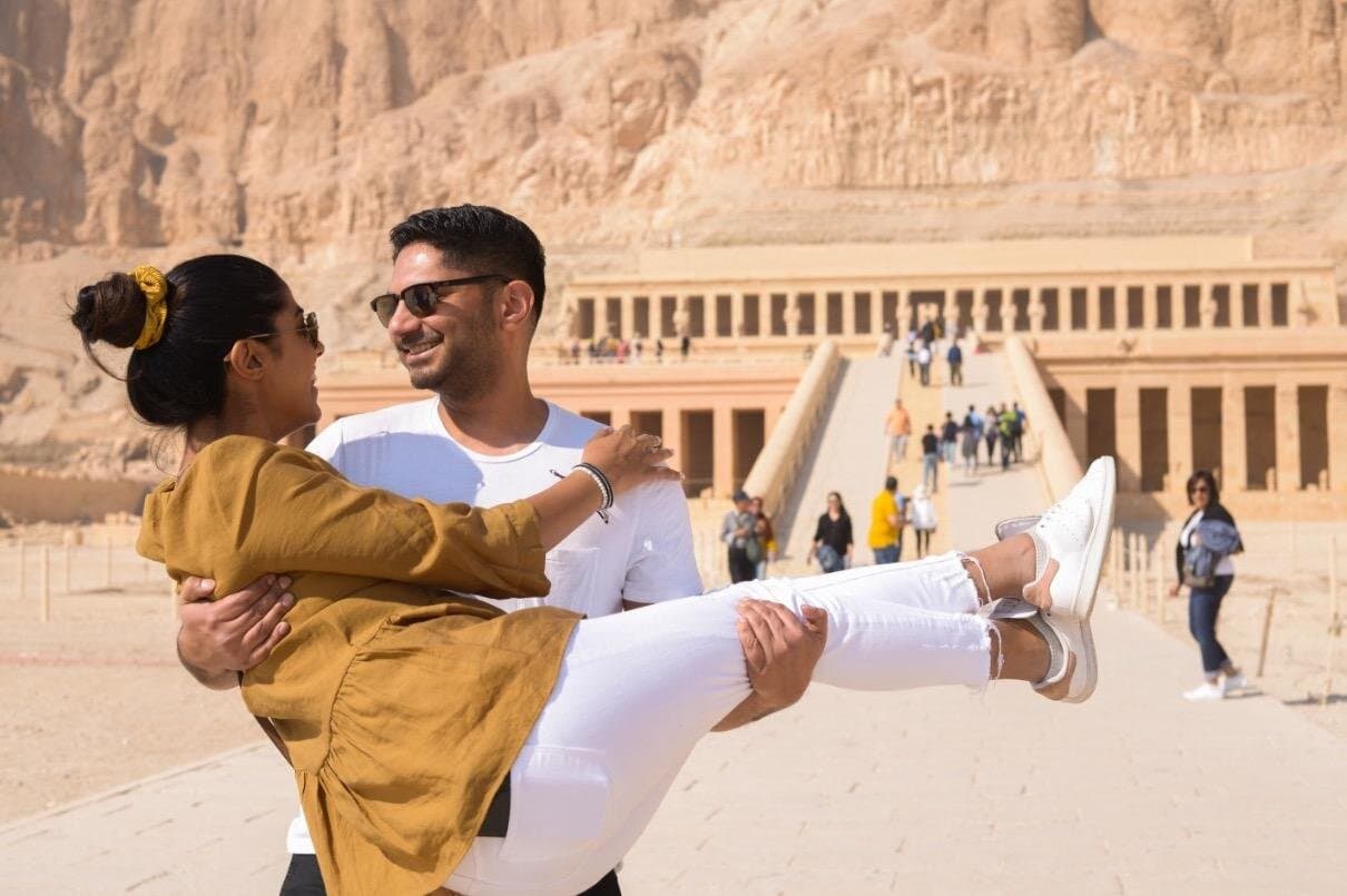 Luxor Private Tour East and West Bank of Luxor City Highlight With Lunch Include