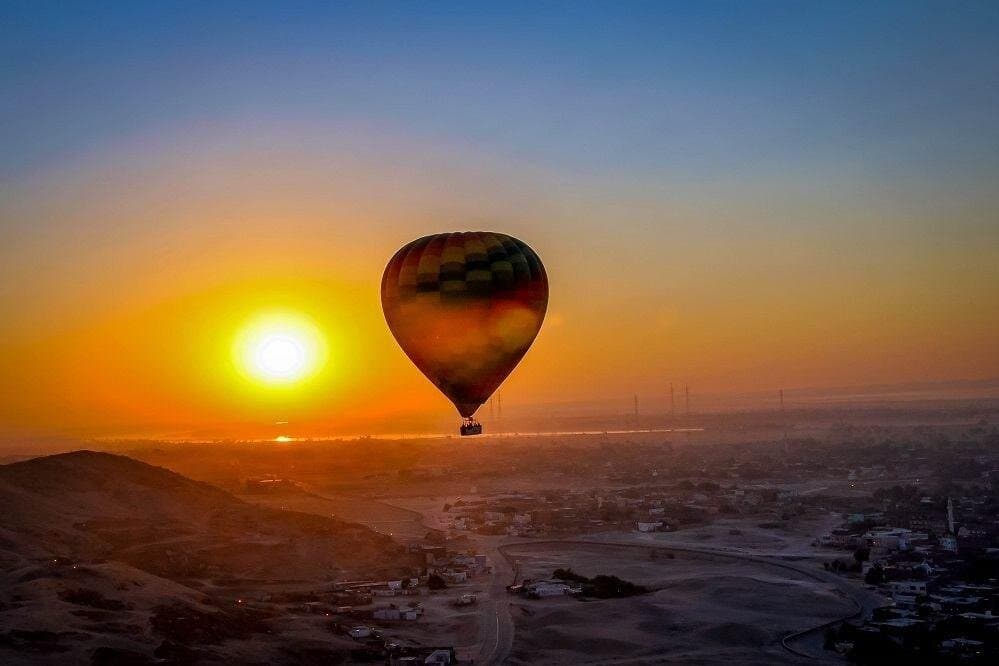 Sunrise Hot Air Balloon Flight in Luxor with Pickup
