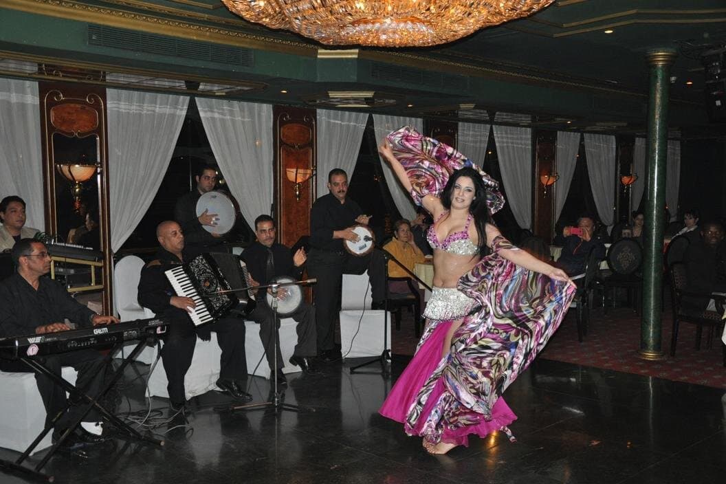 5 Stars Nile Dinner Cruise with Live Show include Transportation
