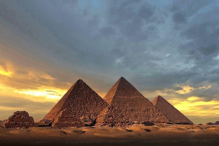 Giza Pyramids And National Museum Tour