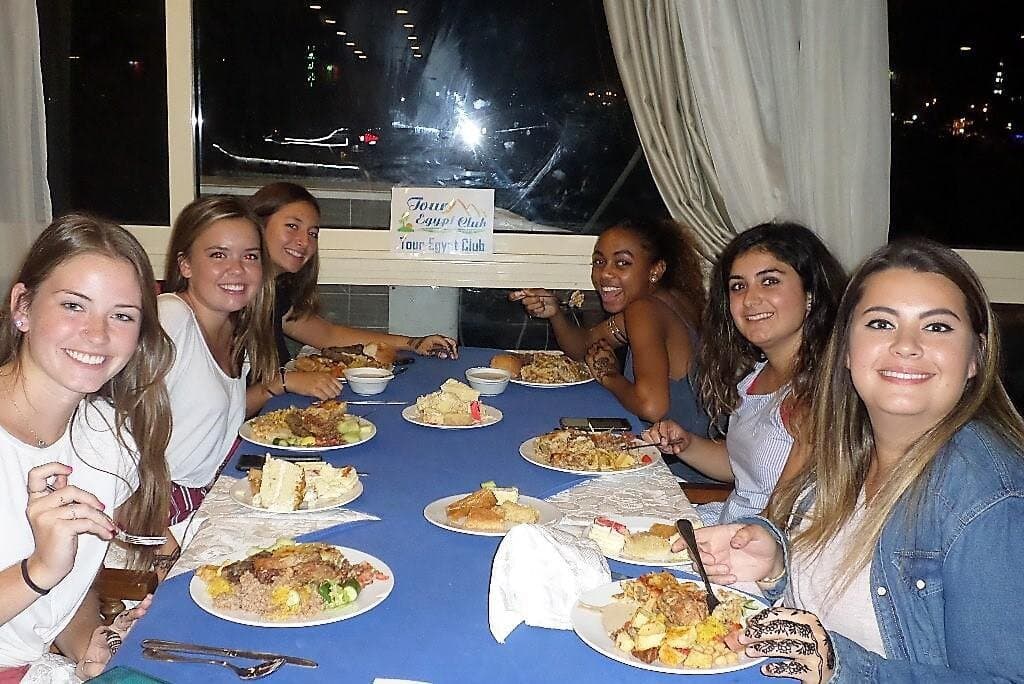 Dinner cruise on the Nile river in Cairo and belly dance show