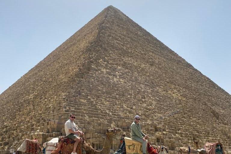 Private Guided Historical Full Day Tour in Giza