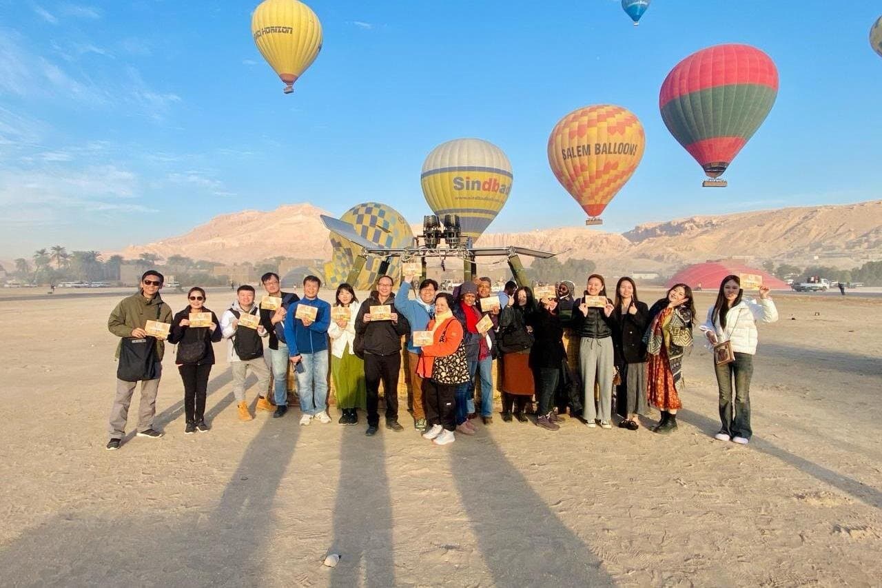 Luxor Hot Air Balloon with East and West Banks of Luxor day tour with Lunch