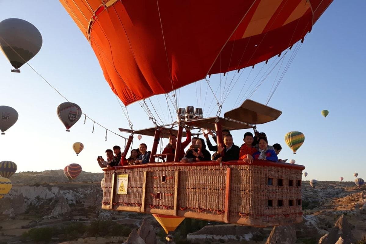 Hot Air Balloon Ride and Visit West Bank in Luxor