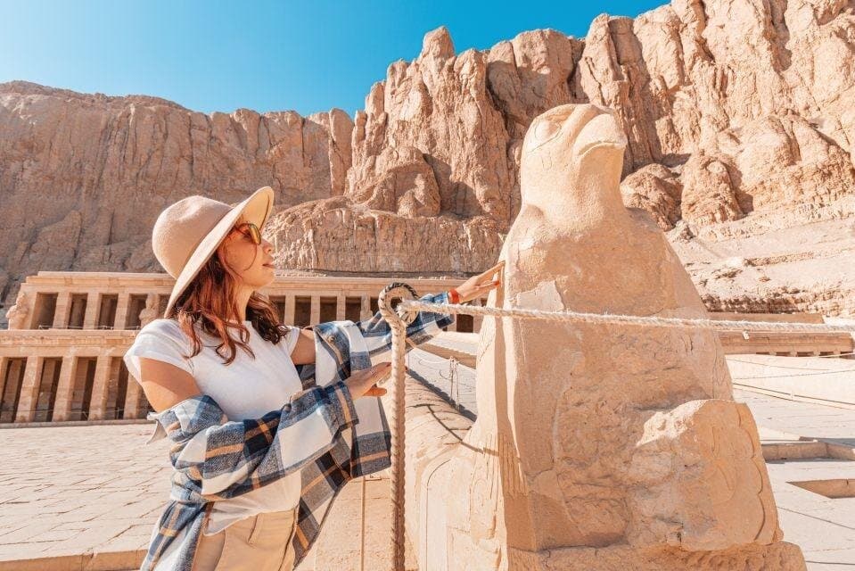 Temple of Medinat Habu Private Tour from Luxor with Lunch