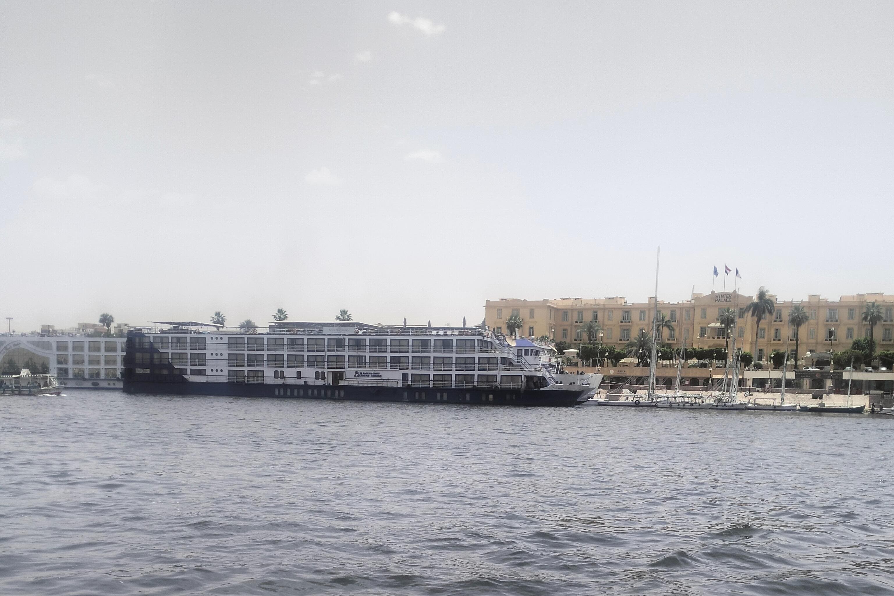 Hurghada : Luxor Day Tour Kings Valley Karnak Temple and More