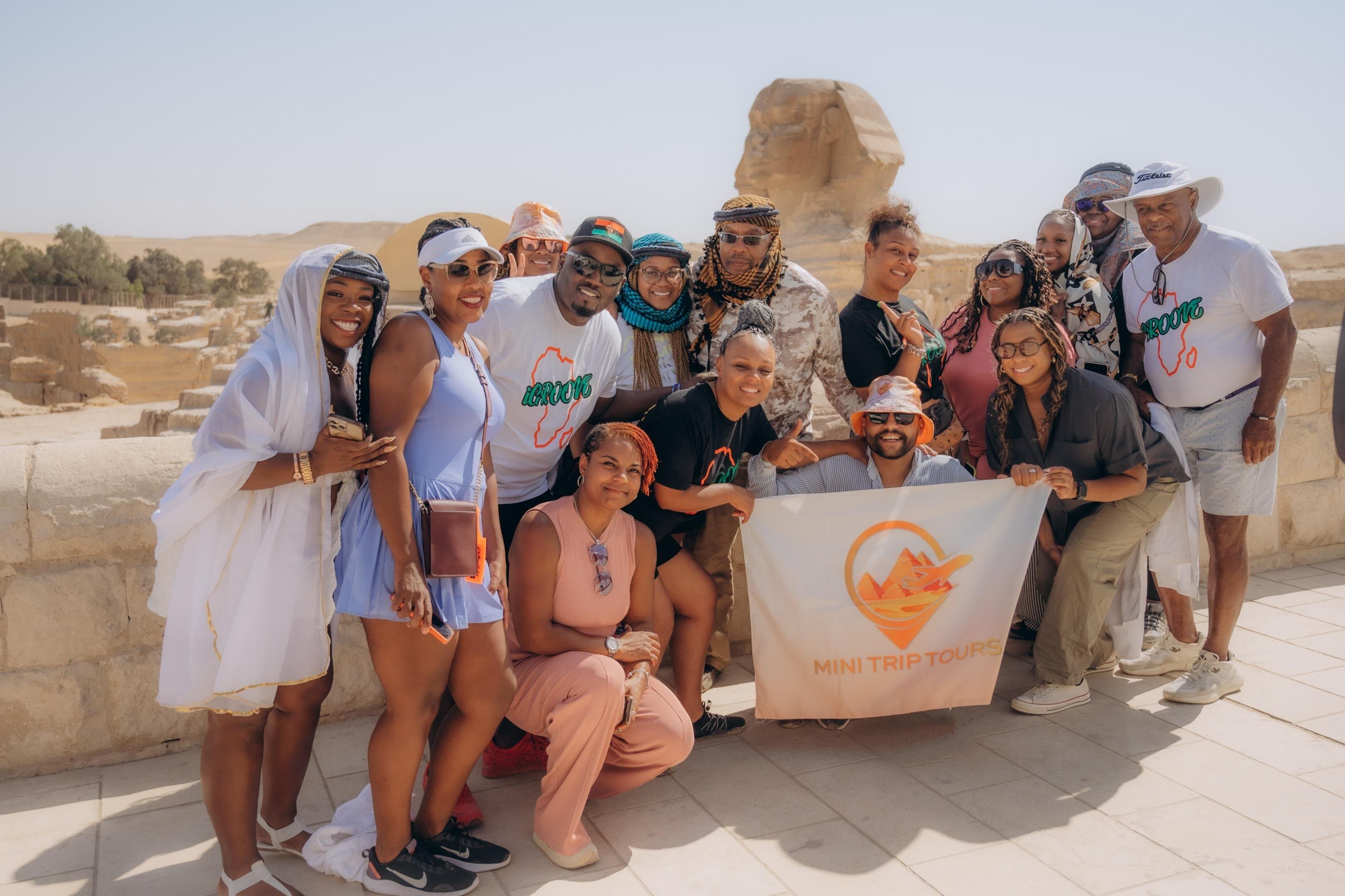VIPPrivate Tour To Explore Giza Pyramids ,Sphinx, National museum