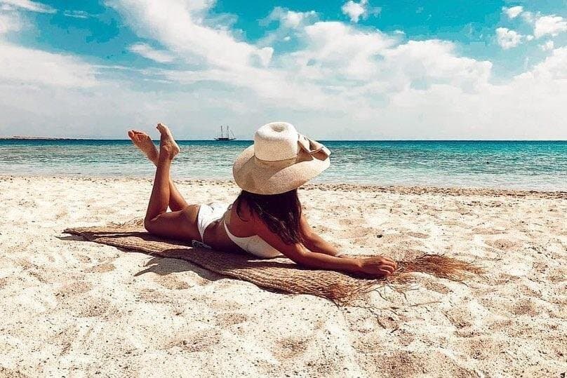 Hula Hula Island Sea Trip with Transfer & Lunch - Hurghada