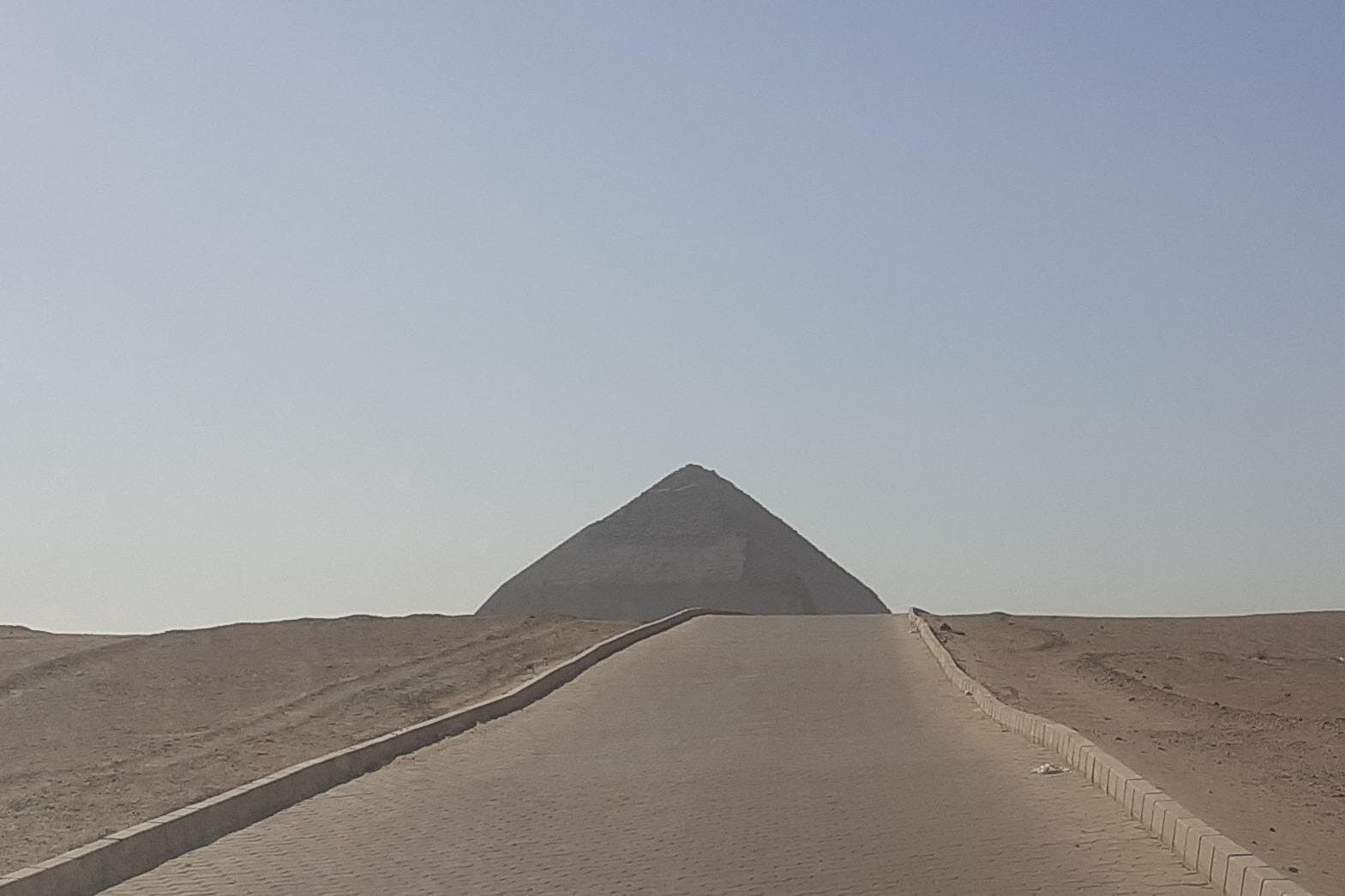 Private tour: Giza pyramids, Memphis, Sakkara & Dahshour