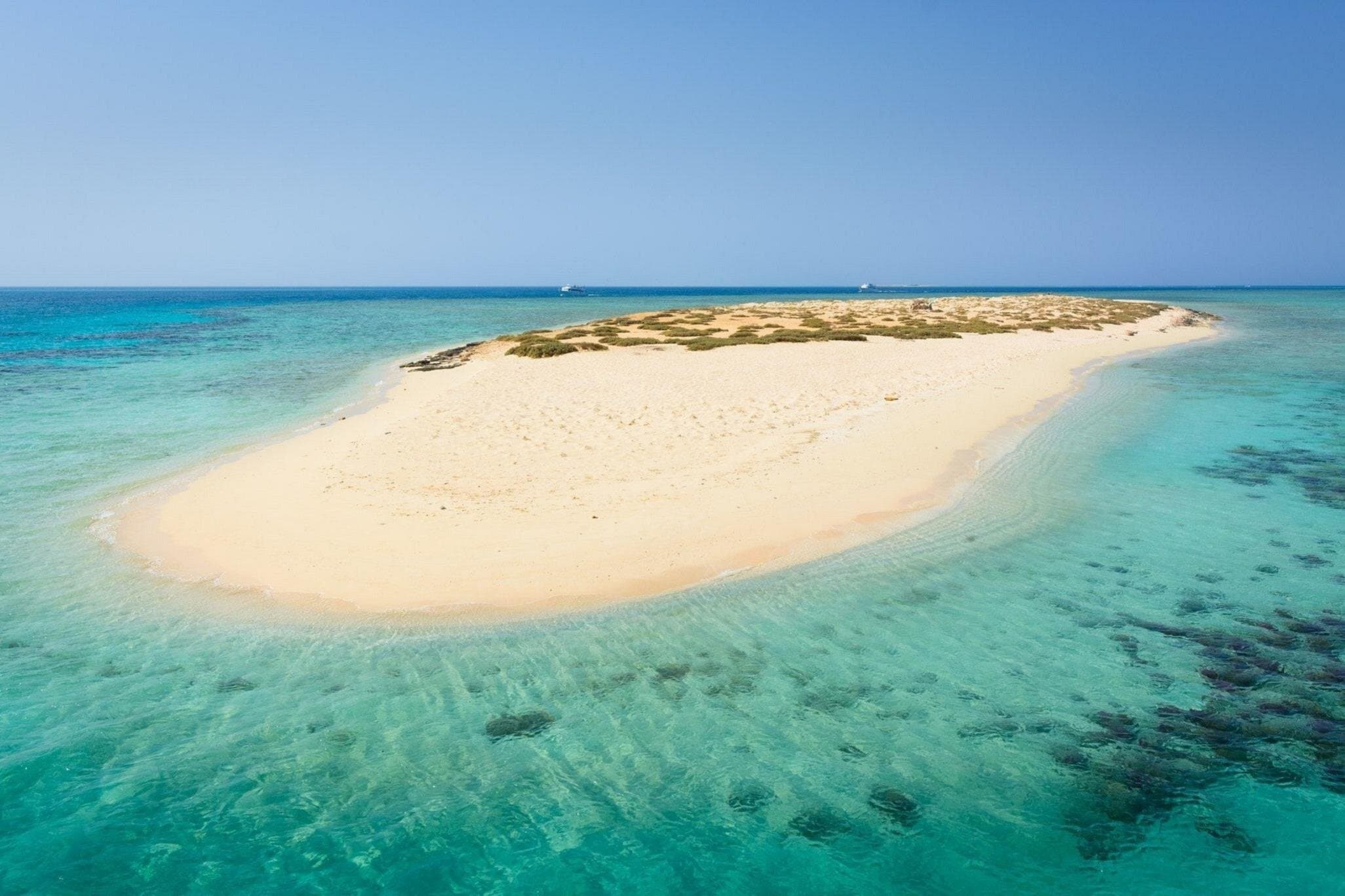 Marsa Mubarak Boat Trip & Snorkeling with Transfer : Marsa Alam