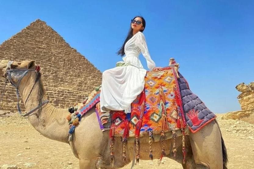 Half Day Giza Pyramids and Sphinx Tour