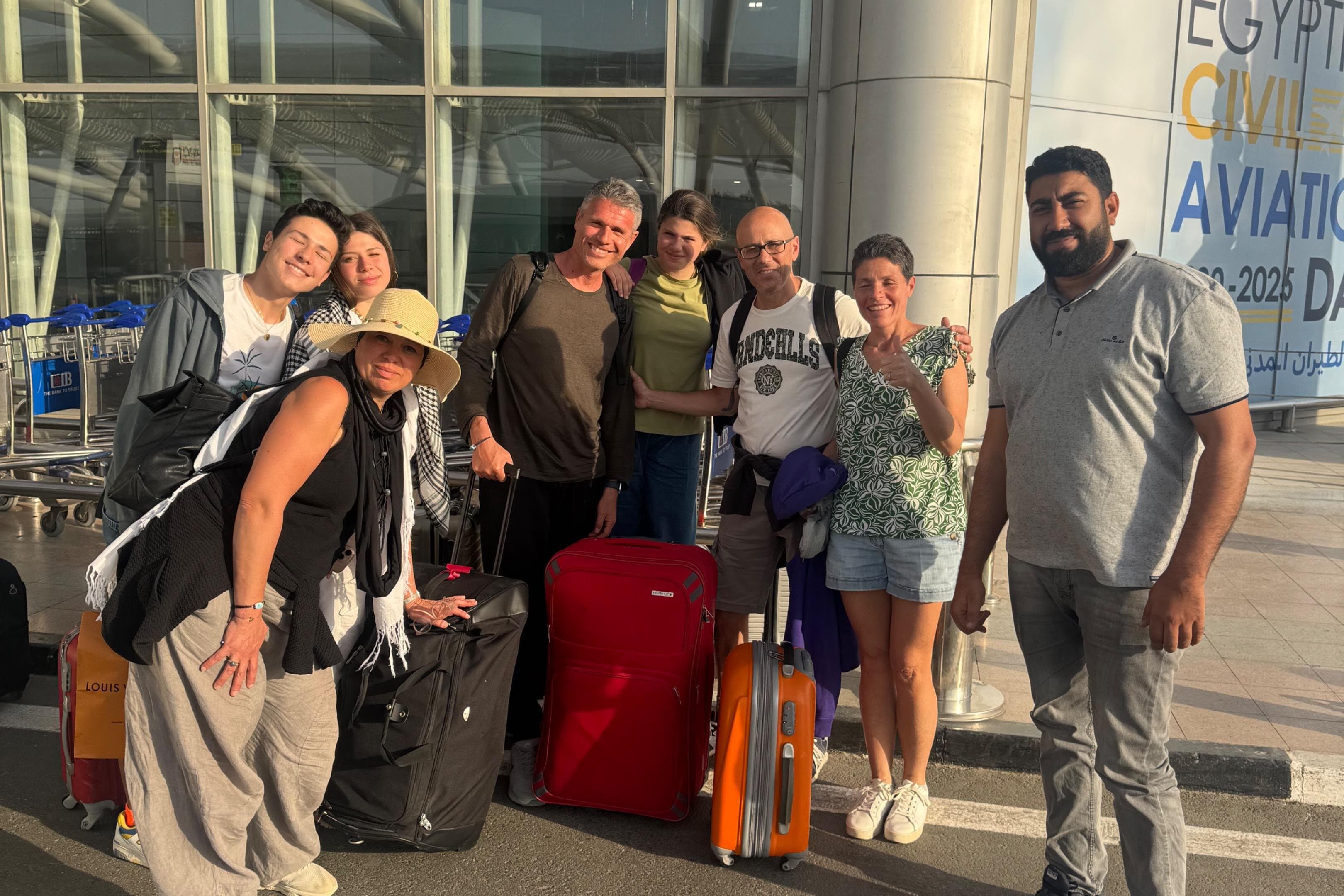 Private Transfer from Giza or Cairo to Cairo International Airport
