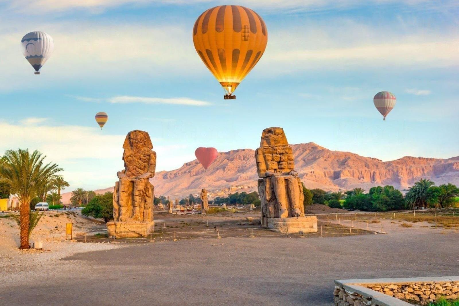 Balloon Ride Over Luxor and Kayaking Experience on the Nile