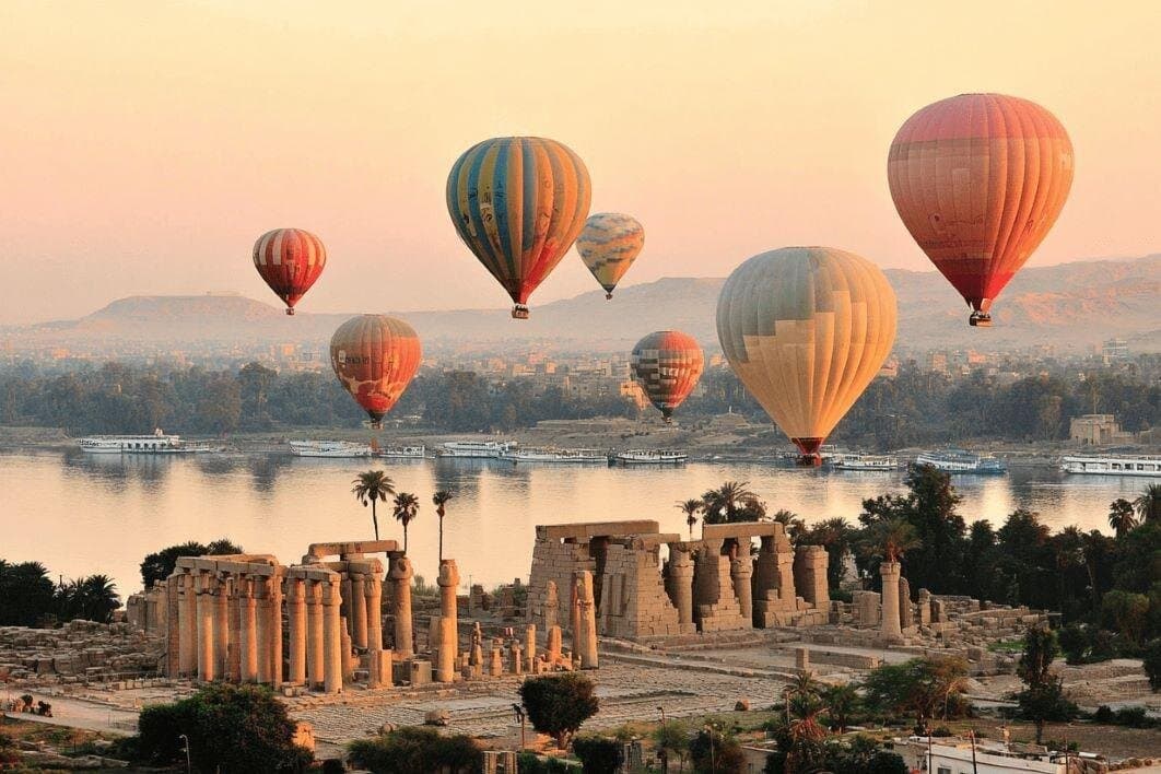 Luxor Hot Air Balloon & Valley of Kings Tour Overnight - Hurghada