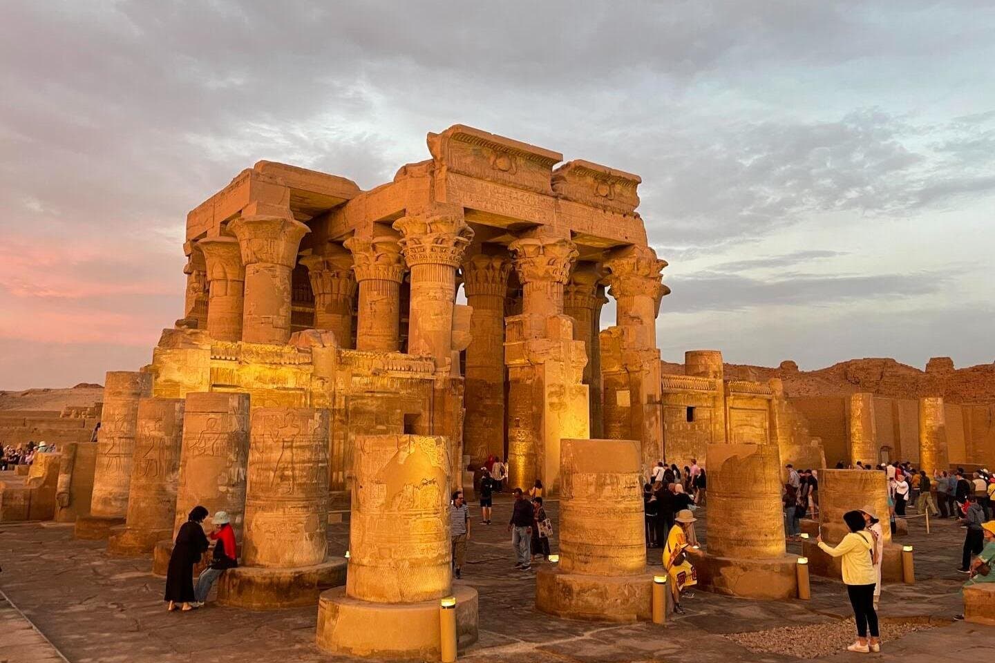 Private Day Trip to Edfu & Kom Ombo Temples from Luxor