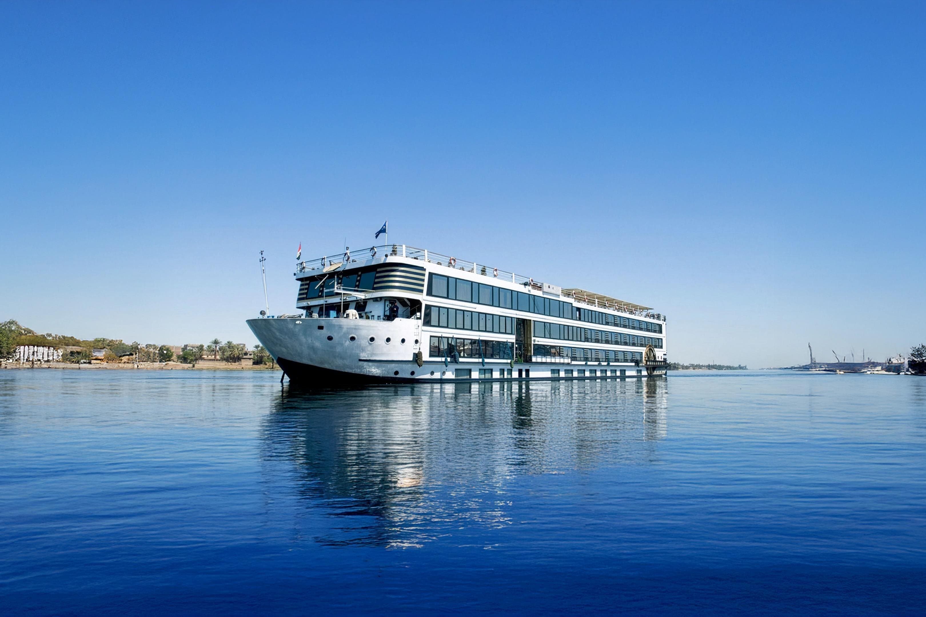 4 Days Nile Cruise from Aswan to Luxor with Hot Air Balloon