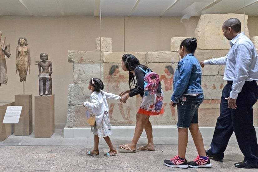 Priv: Grand Egyptian Museum, Pyramids, Great Sphinx w Lunch