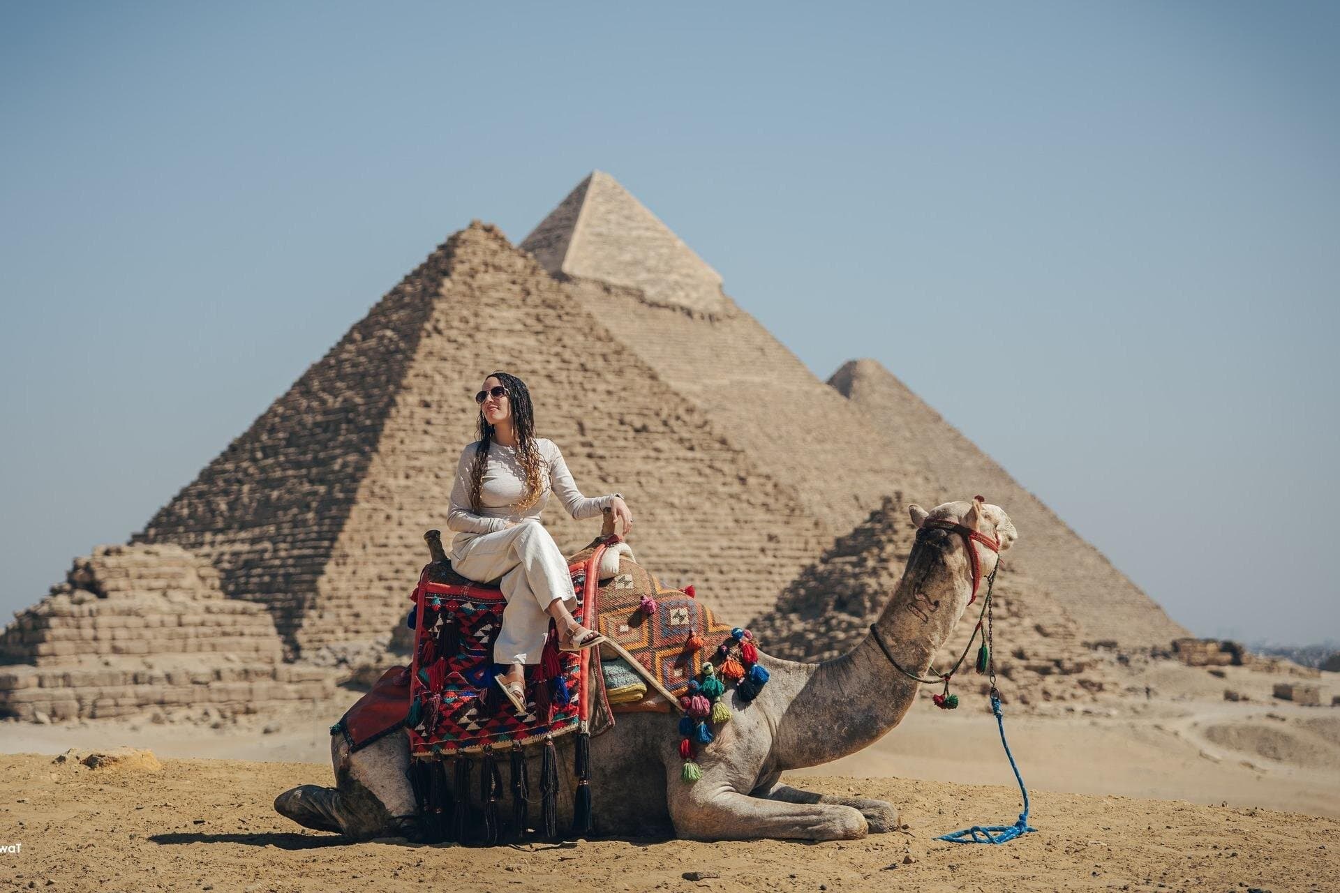 Giza pyramids & sphinx from Cairo Giza hotel with expert guide