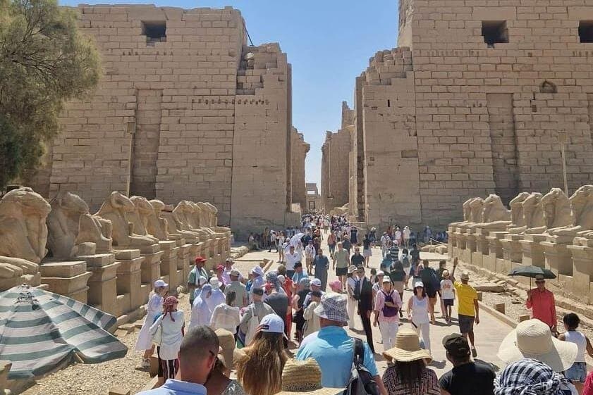 Private Full Day Guided Tour of Luxor East and West Banks