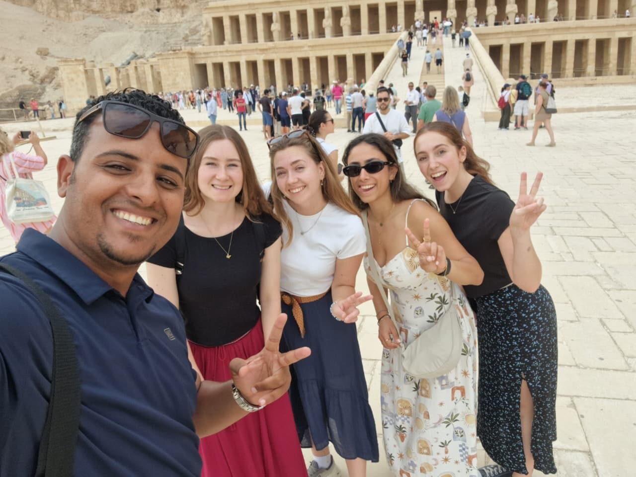 Half Day Tour: Valley of the Kings and Hatshepsut Temple & Memnon