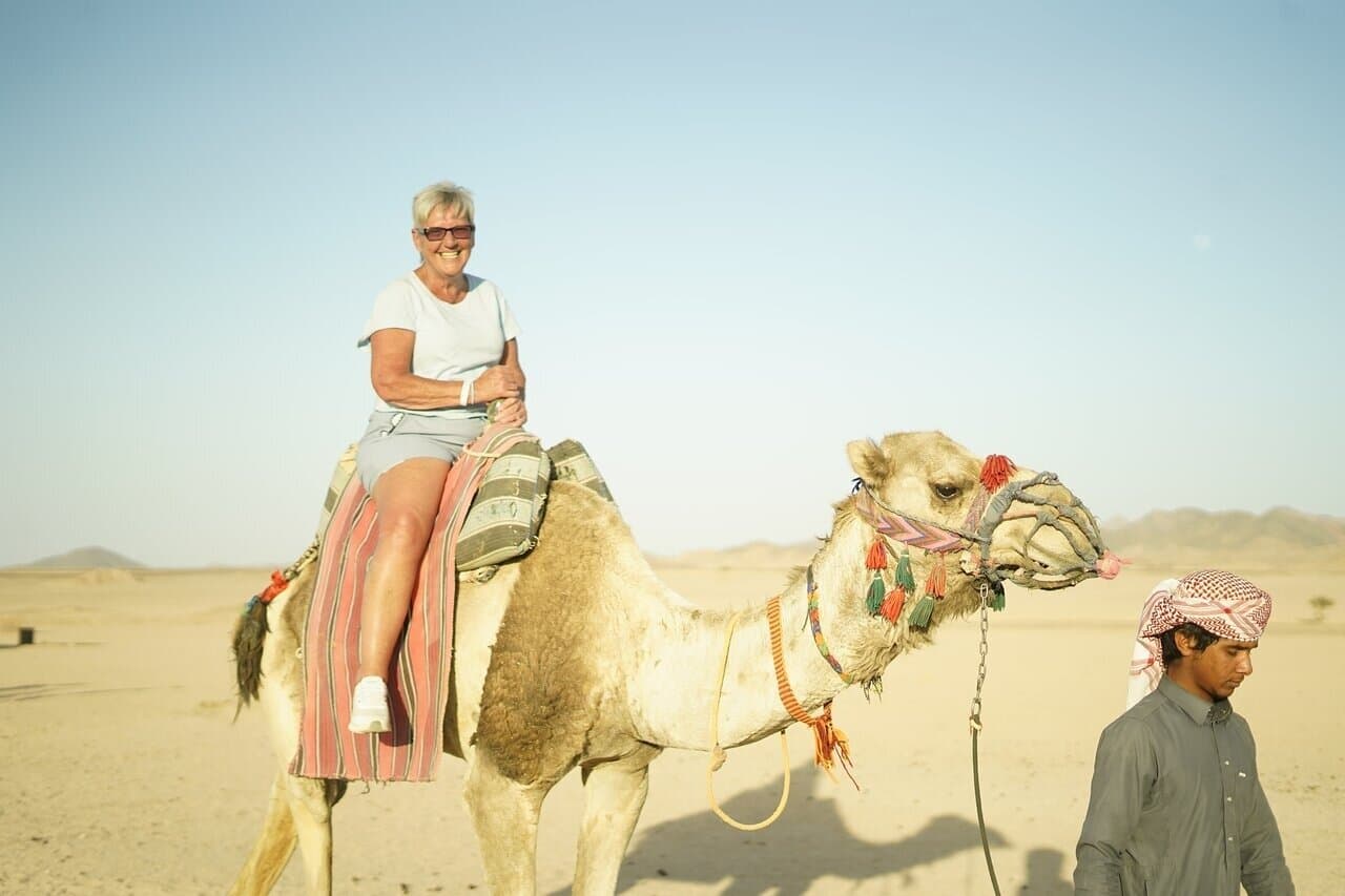 2-Hour Camel Ride Desert & Sea with Hotel Transfers / Hurghada