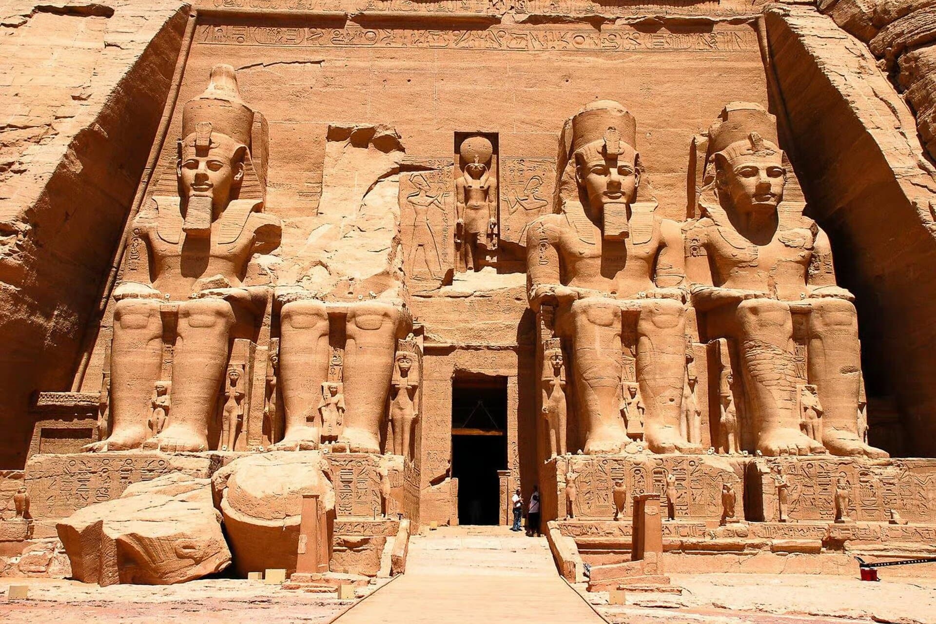 Abu Simbel Temple Day Shared Trip & Tour Guide