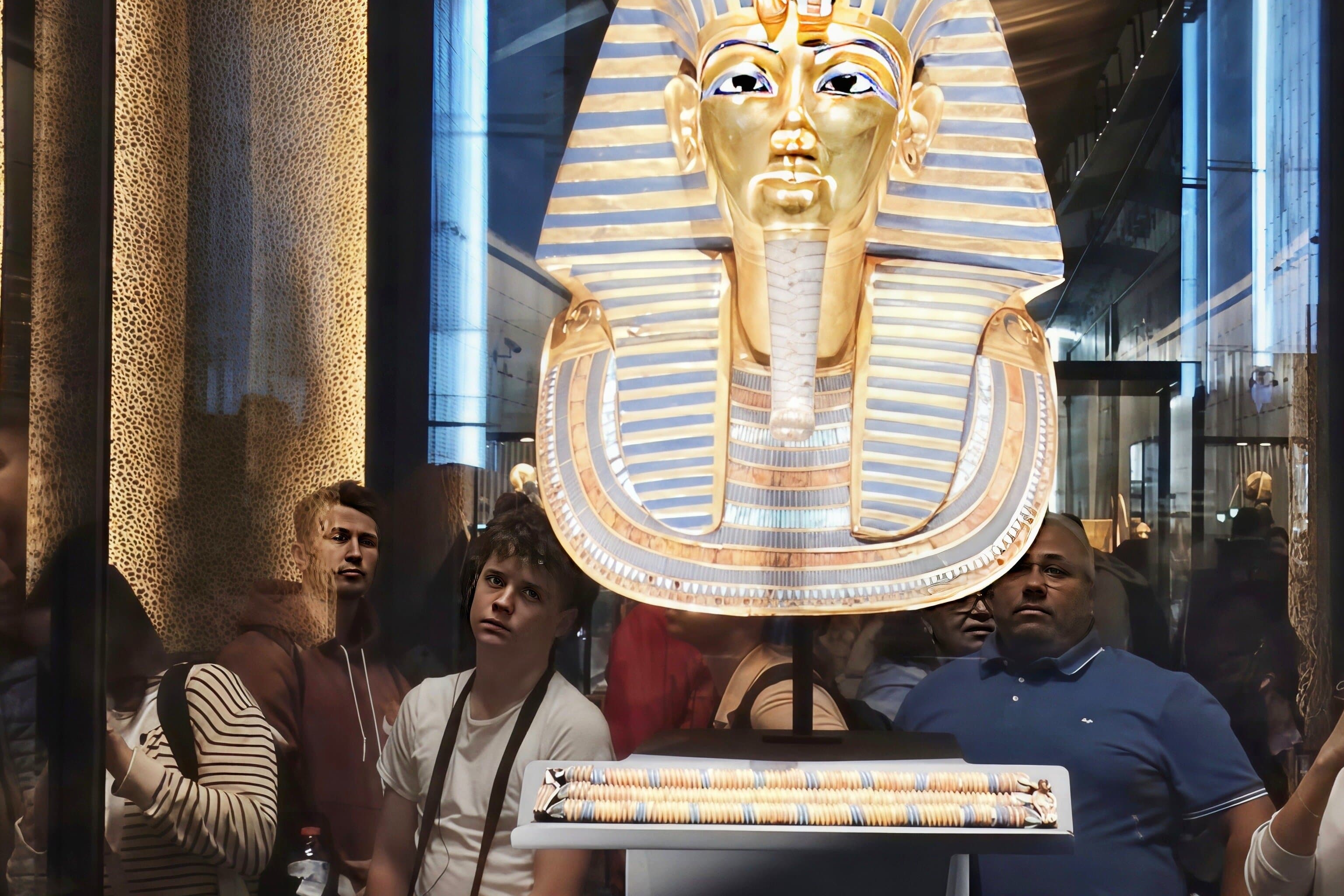 Cairo Day Trip from Hurghada: Pyramids &The Grand Egyptian Museum
