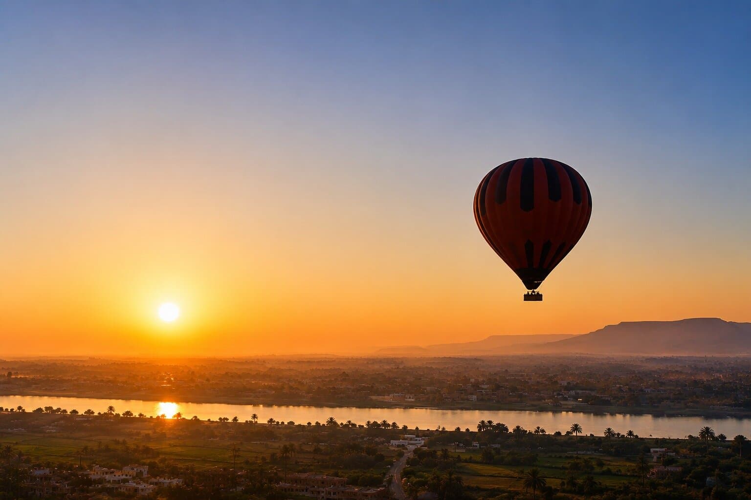 Luxury Overnight Trip to Luxor from Cairo with Flight &Hot Air Balloon